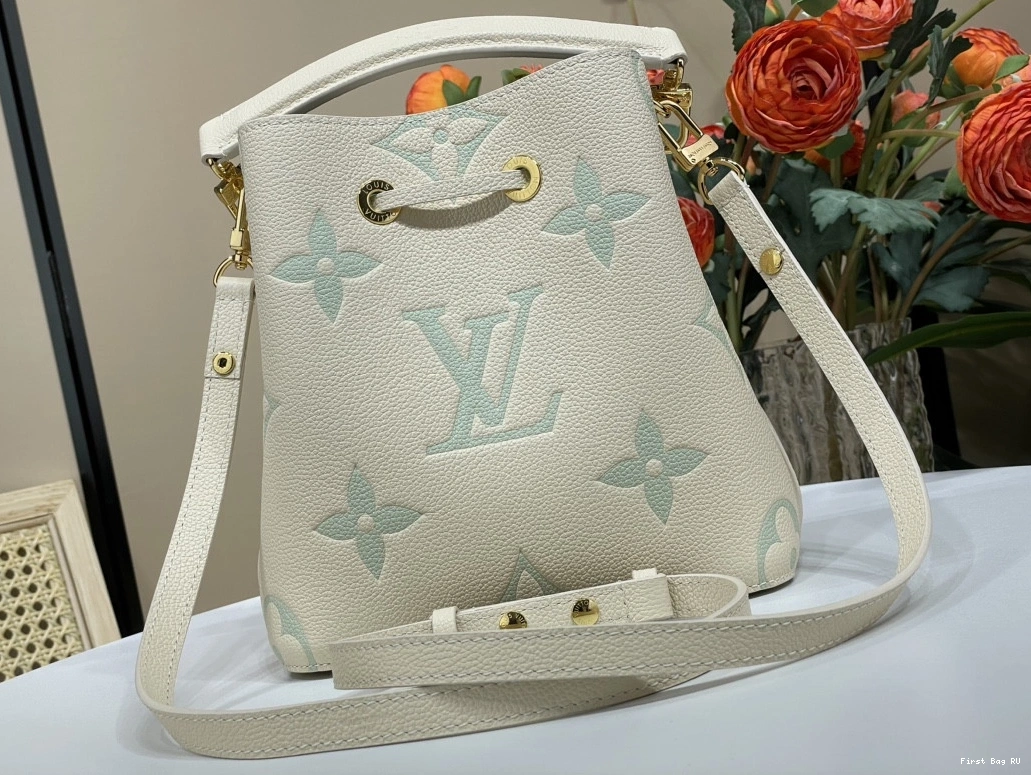 Firstbags ru VUITTON BB NÉONOÉ LOUIS 0709
